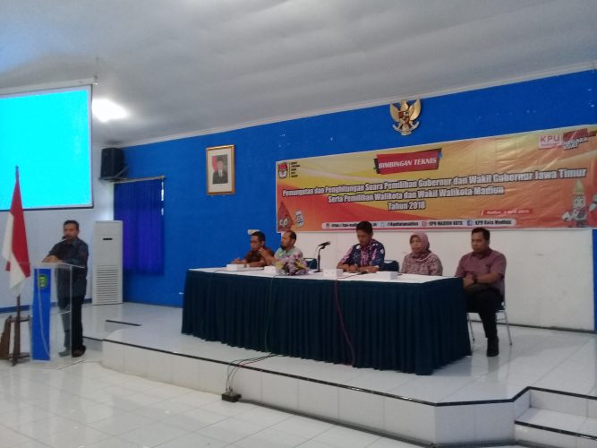 PILKADA 2018 : PEMILIH HARUS MENUNJUKAN KTP ELEKTRONIK
